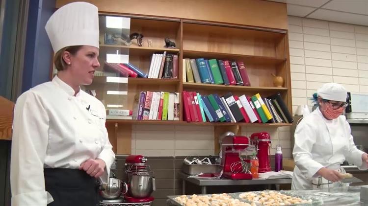 Pro Cook Kitchen Tour with Mandy